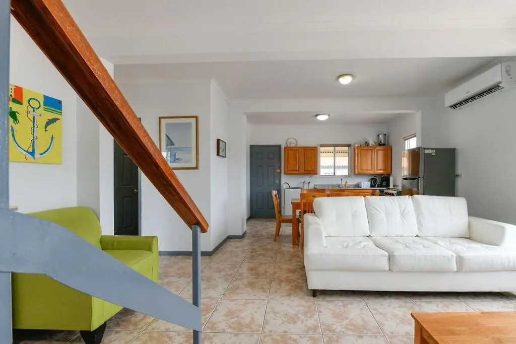 New Listing 2 Storey Villa, Peaceful Location. Close To Beaches Palm Beach Villa